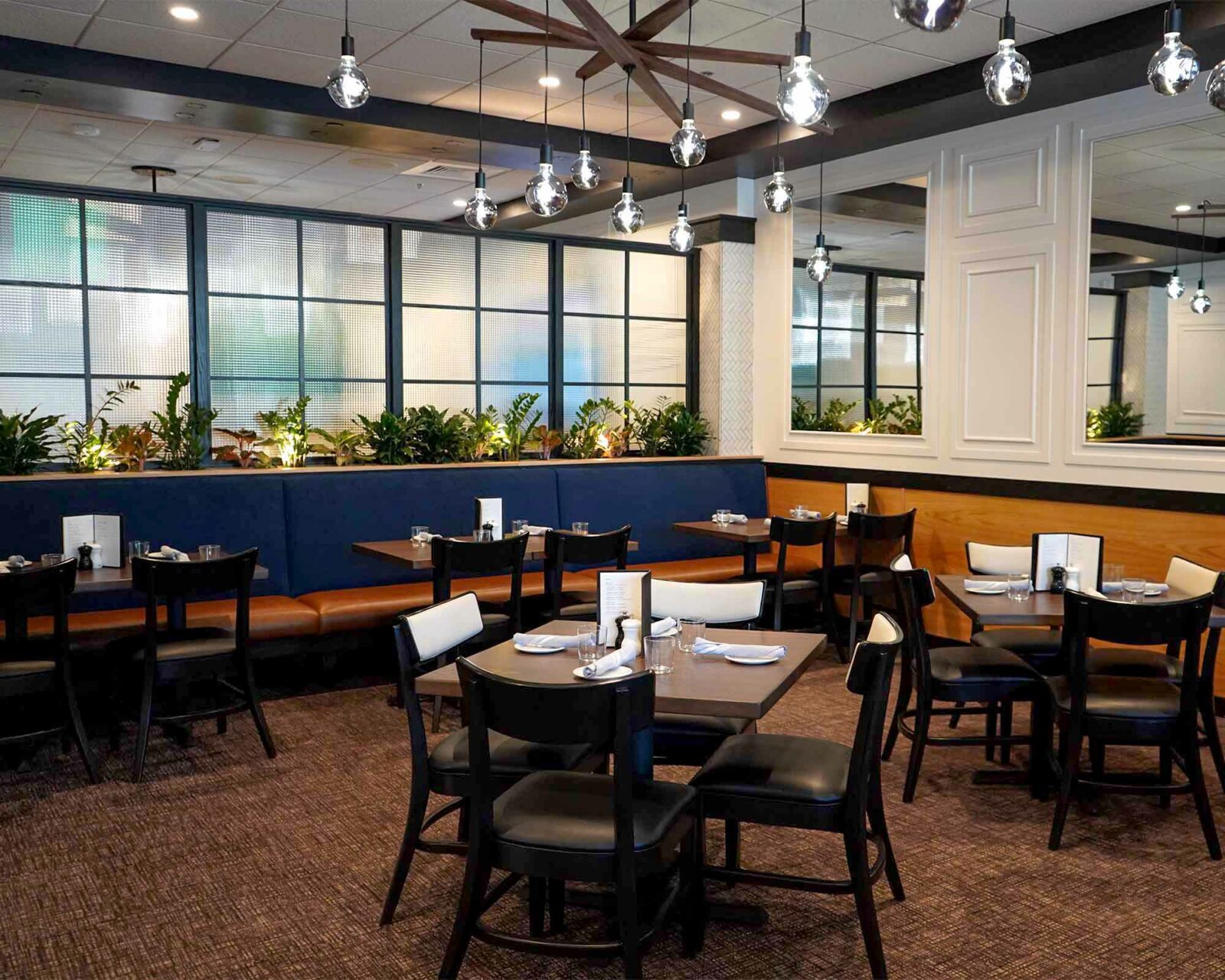 Burtons Grill dining room in Richmond